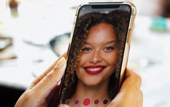 Google AR Beauty Ad
