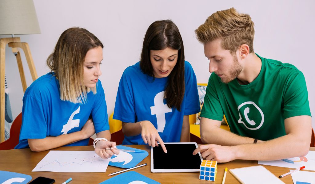 Social media marketing for businesses