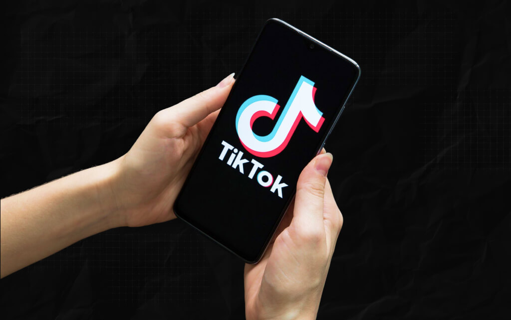 I Tried To Watch TikTok Without The App (This Is What Happened)